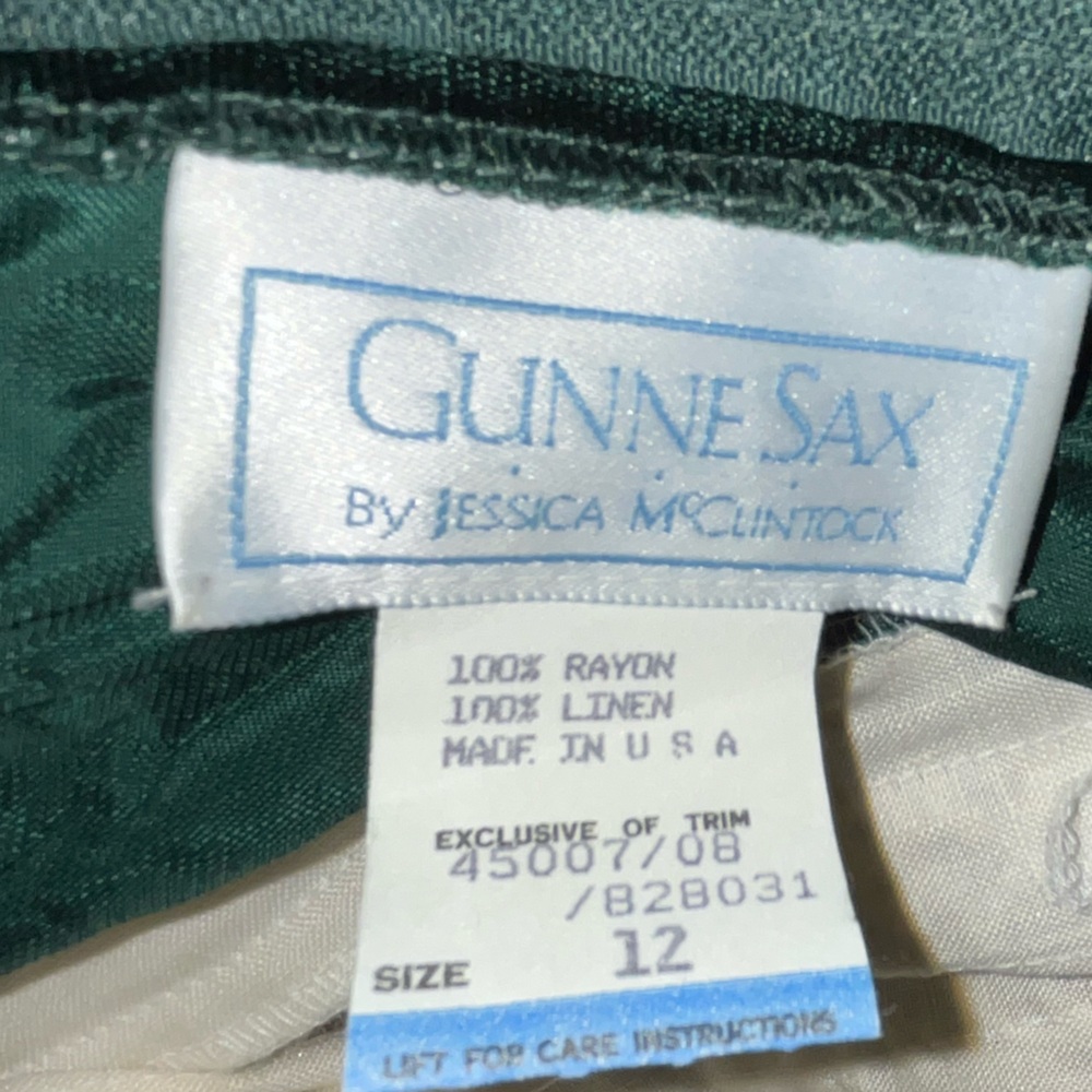 Gunne Sax Green Velvet Jump Dress with Cream Lace Blouse - Picture 12 of 15